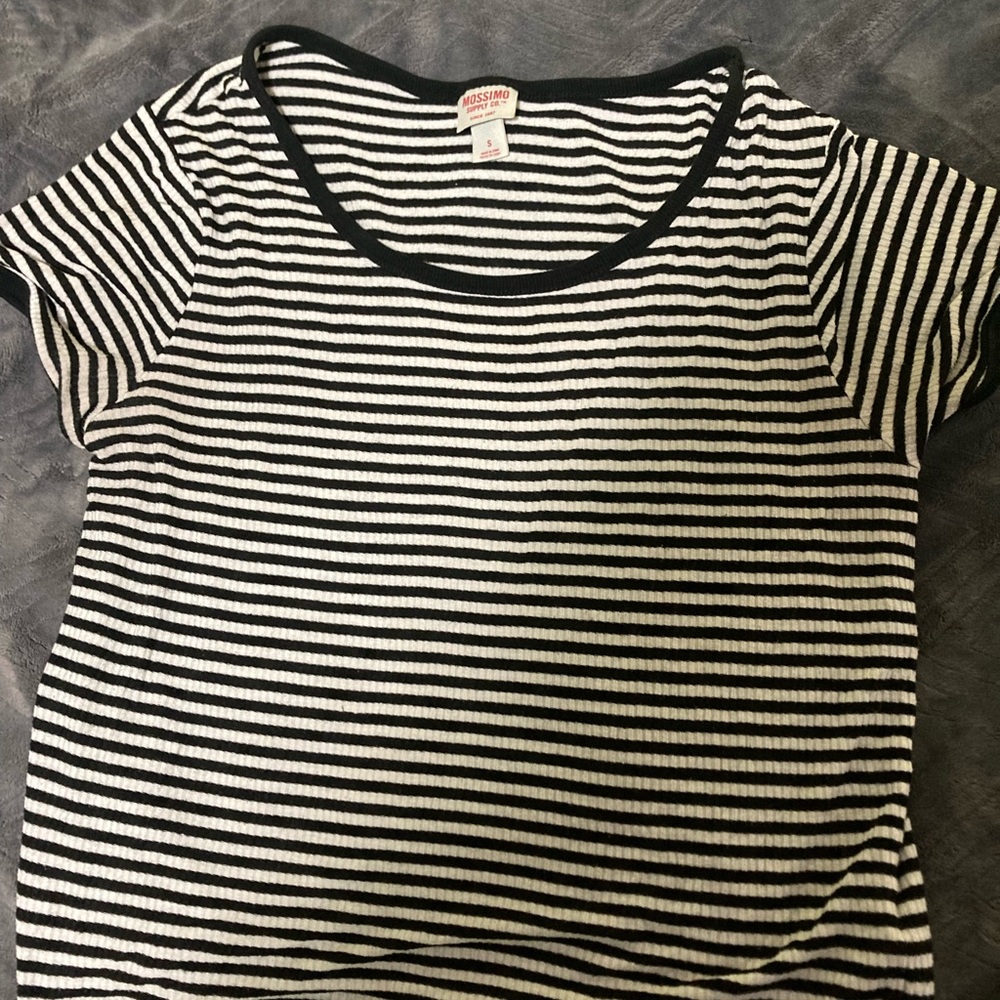 Fitted striped shirt